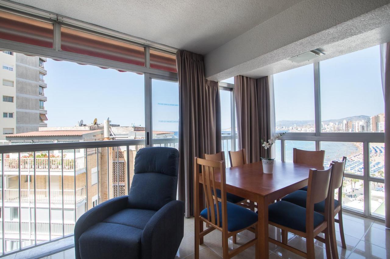 Apartamentos Las Carabelas Бенидорм Екстериор снимка
