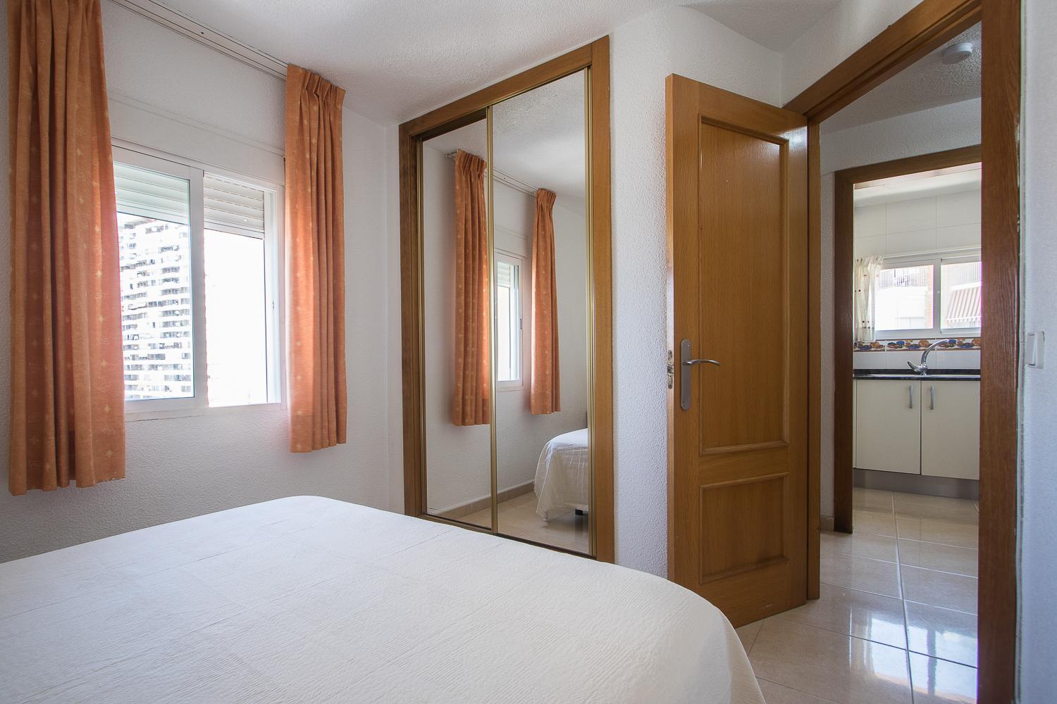 Apartamentos Las Carabelas Бенидорм Екстериор снимка