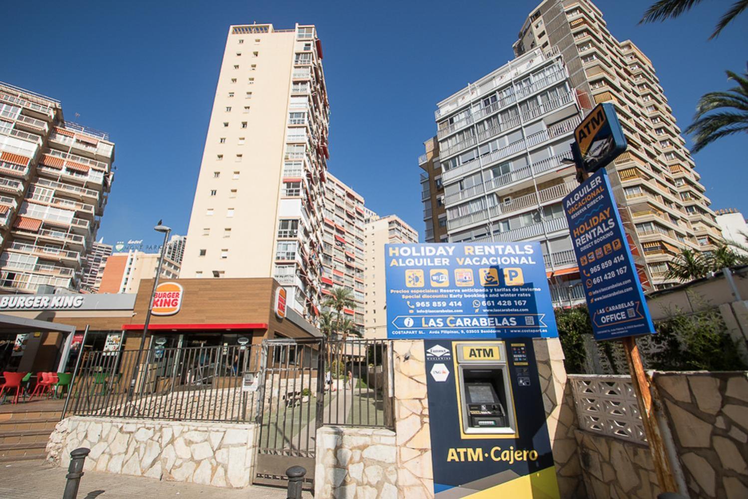 Apartamentos Las Carabelas Бенидорм Екстериор снимка