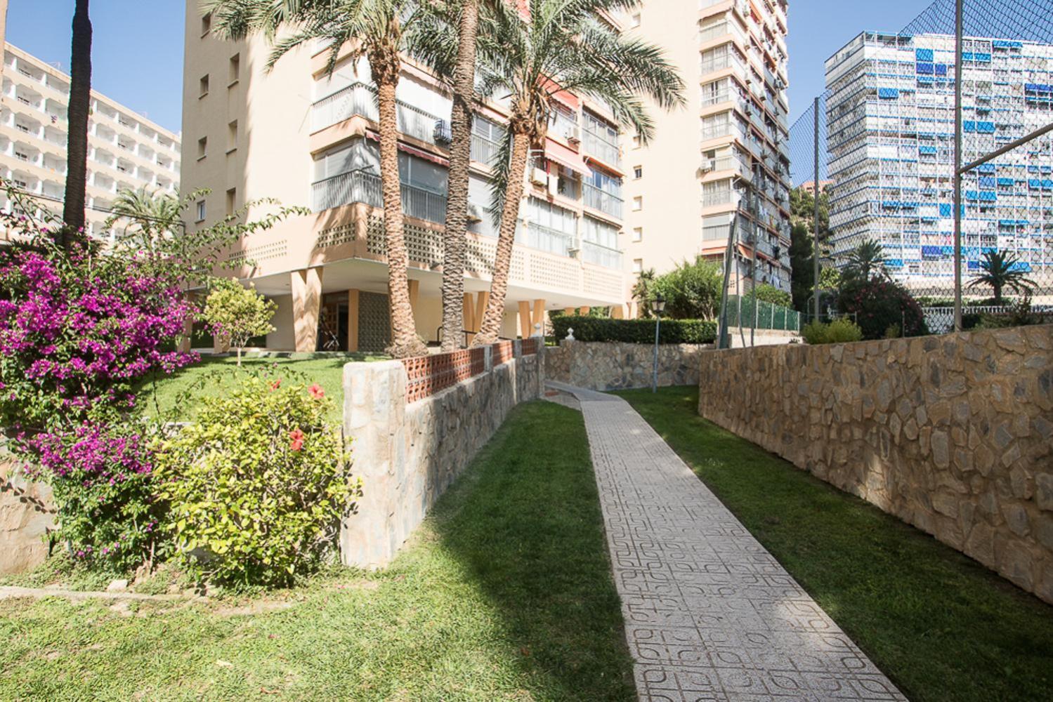 Apartamentos Las Carabelas Бенидорм Екстериор снимка
