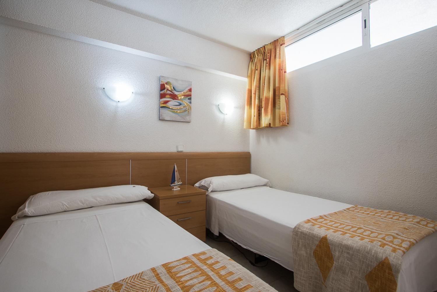 Apartamentos Las Carabelas Бенидорм Екстериор снимка