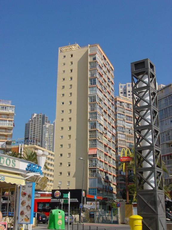 Apartamentos Las Carabelas Бенидорм Екстериор снимка