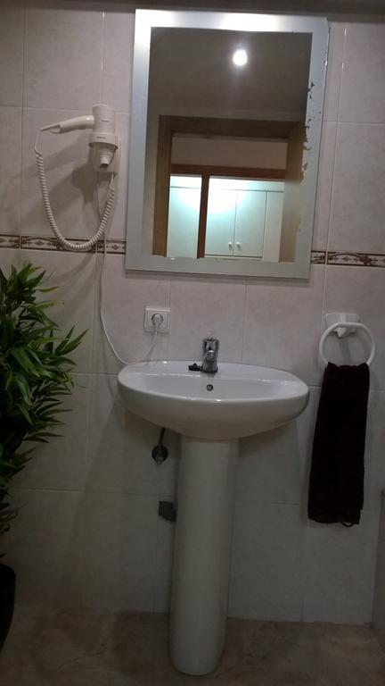 Apartamentos Las Carabelas Бенидорм Екстериор снимка